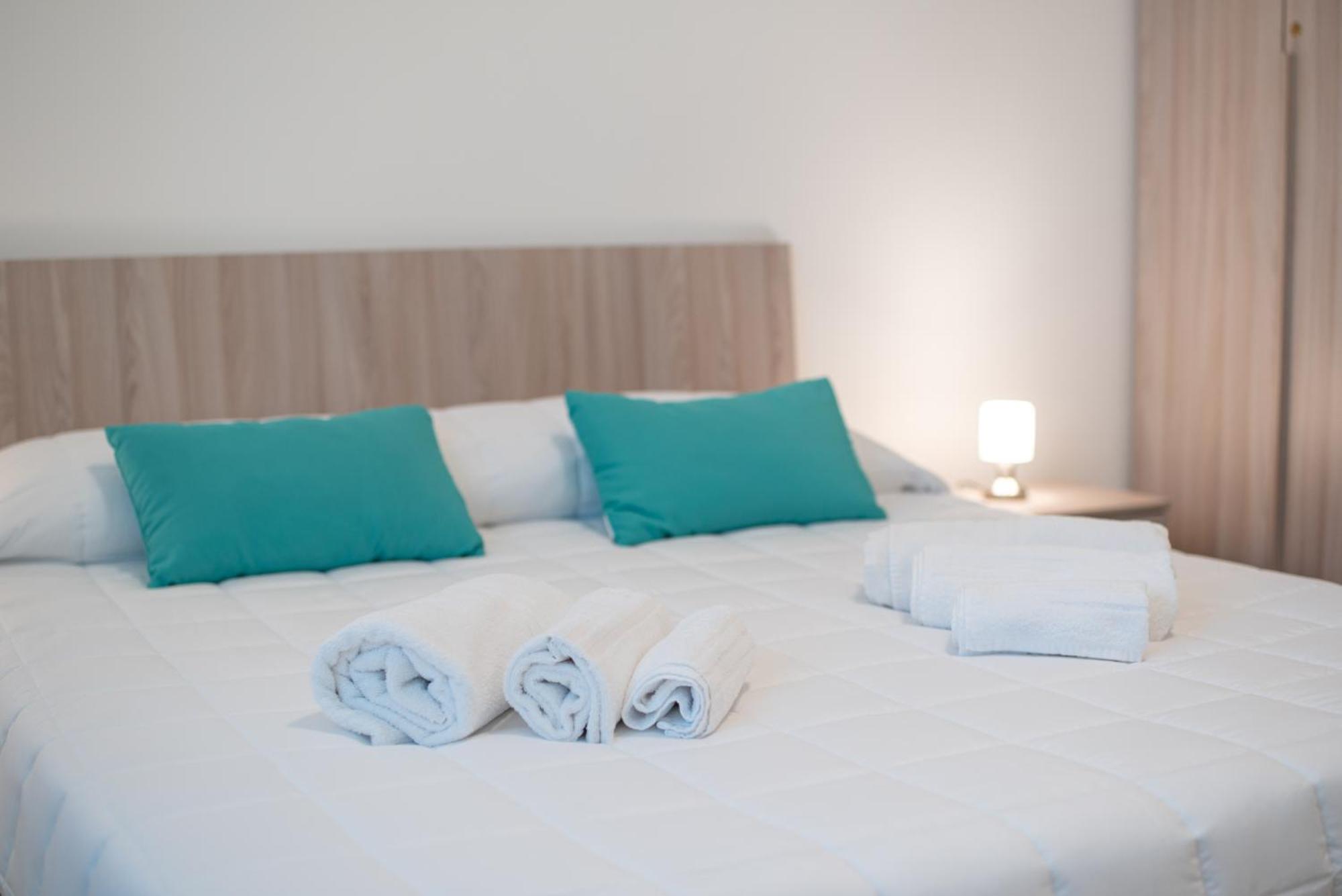 Icaro Residence Apartments With A Beautiful Pool SantʼAgata di Militello Zewnętrze zdjęcie