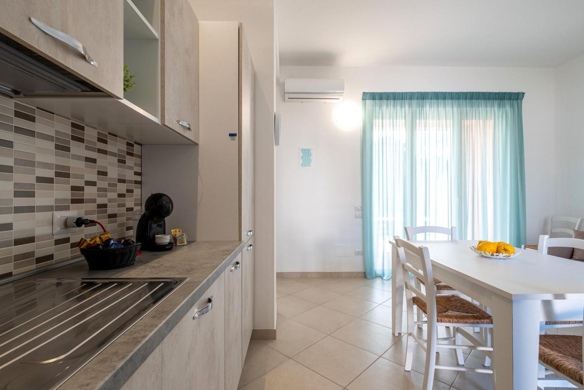 Icaro Residence Apartments With A Beautiful Pool SantʼAgata di Militello Zewnętrze zdjęcie