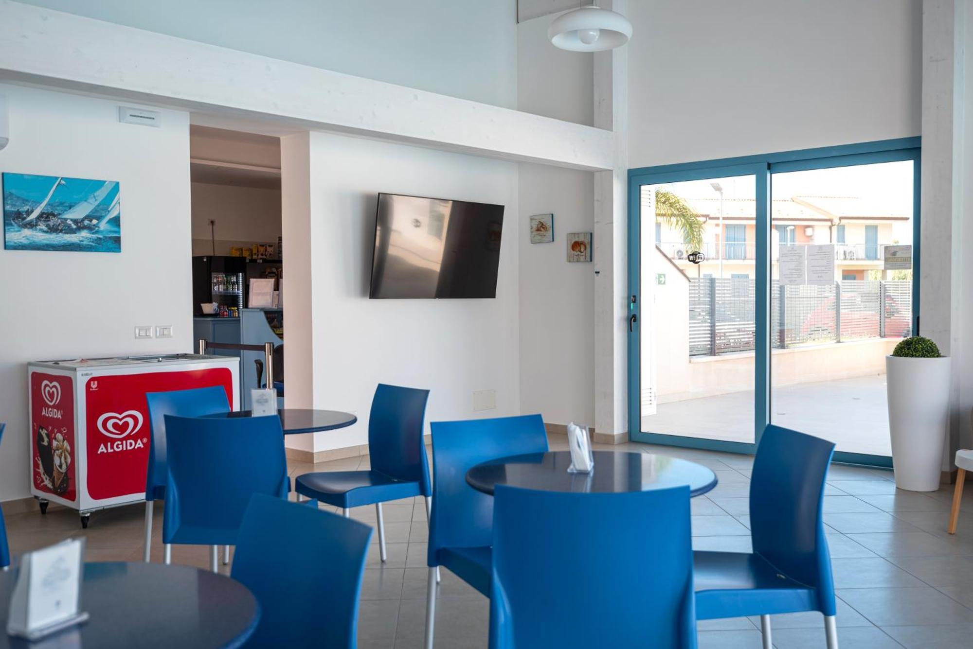 Icaro Residence Apartments With A Beautiful Pool SantʼAgata di Militello Zewnętrze zdjęcie