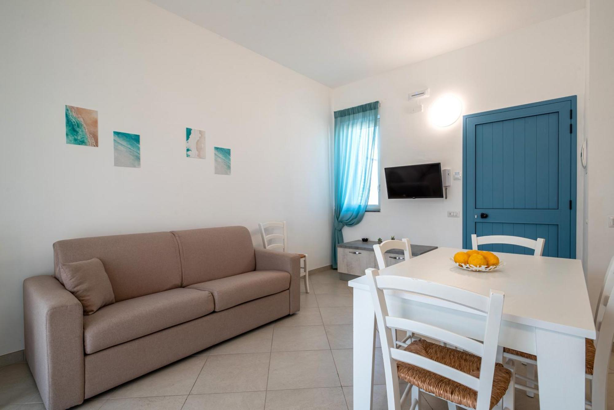 Icaro Residence Apartments With A Beautiful Pool SantʼAgata di Militello Zewnętrze zdjęcie