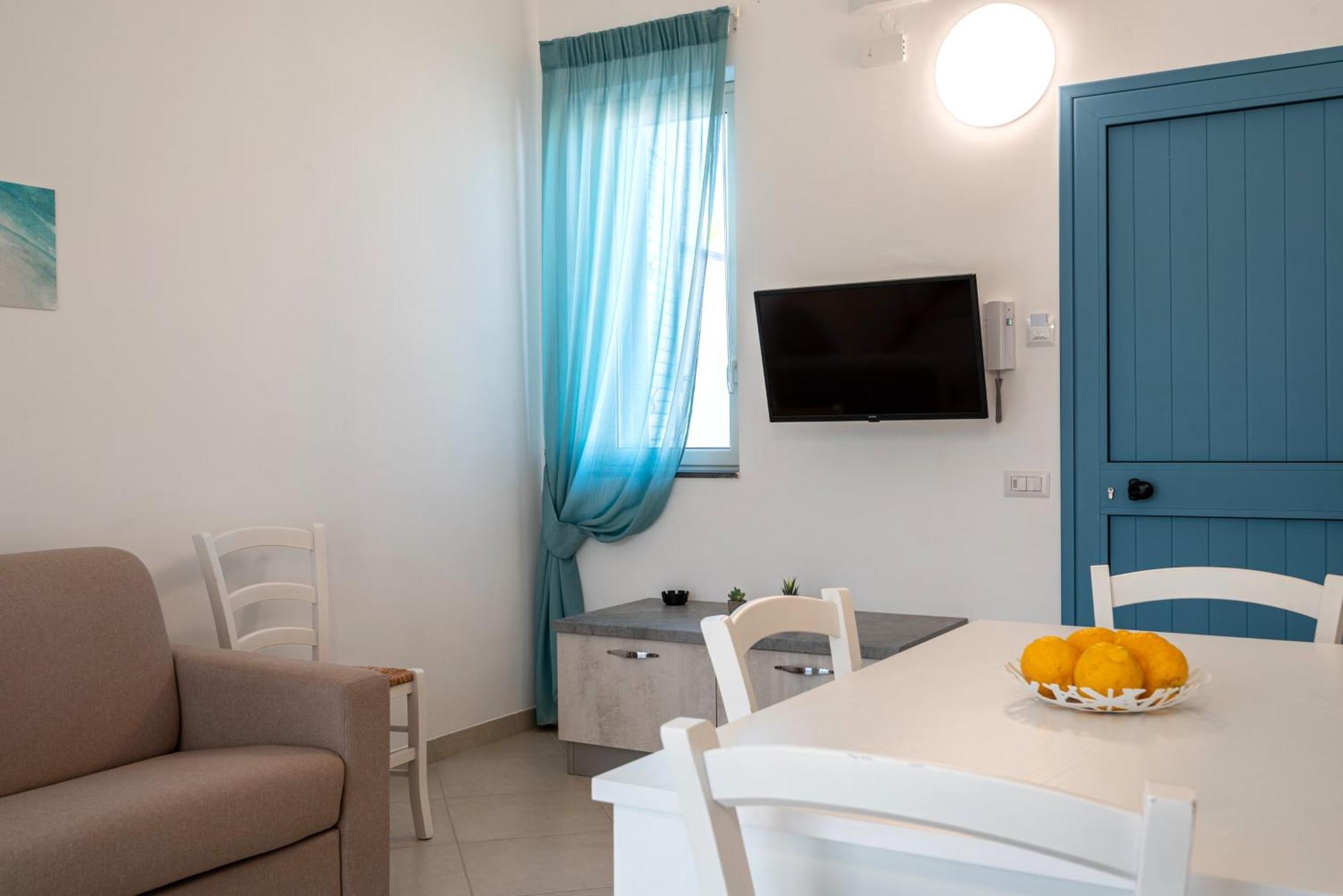 Icaro Residence Apartments With A Beautiful Pool SantʼAgata di Militello Zewnętrze zdjęcie